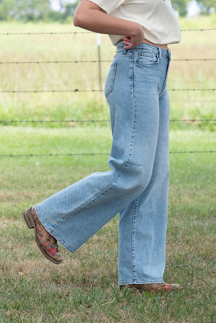 Maggie Wide Leg Jeans - Lunabelle West