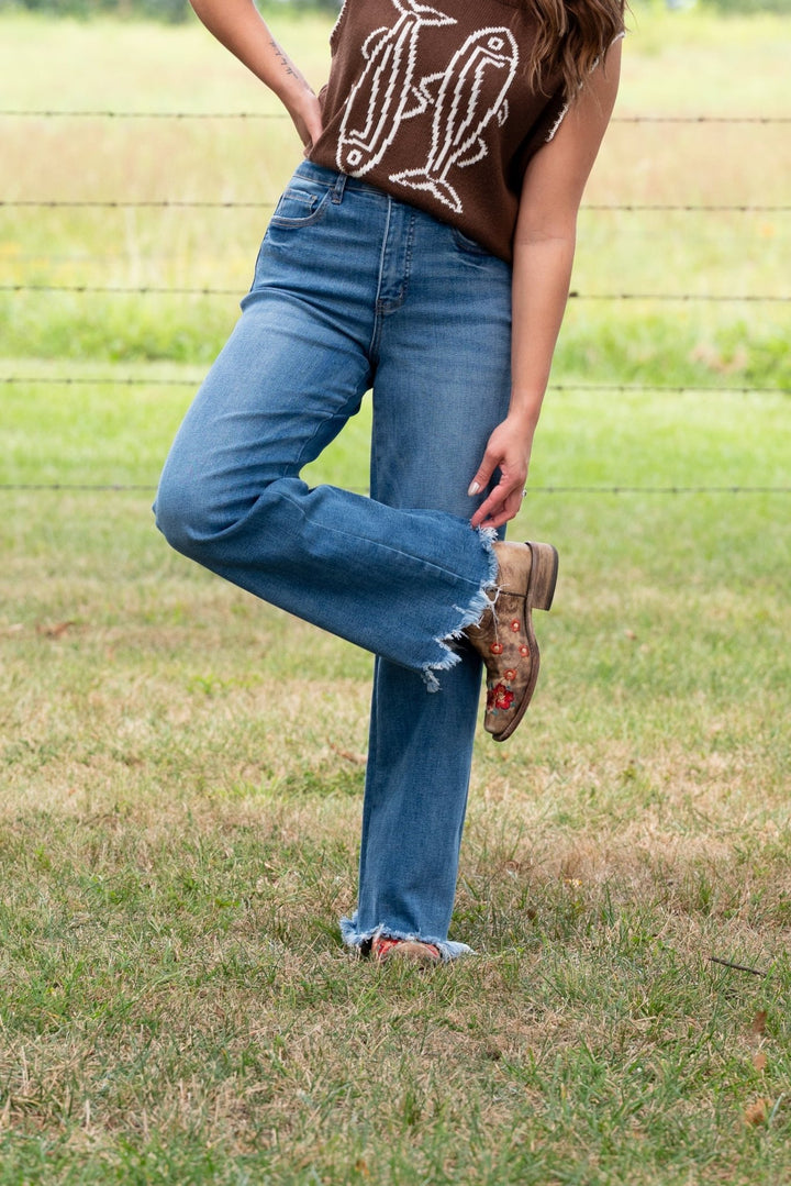 Beckett Relaxed Fit Jeans - Lunabelle West