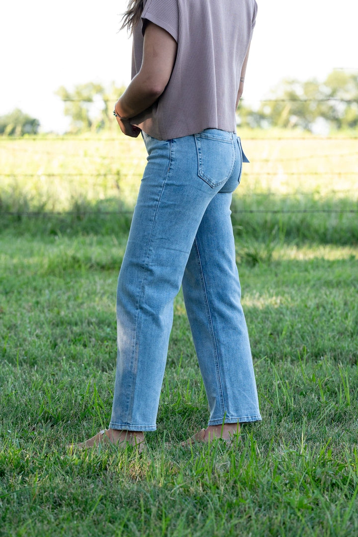 Brady Mid Rise Dad Jeans - Lunabelle West