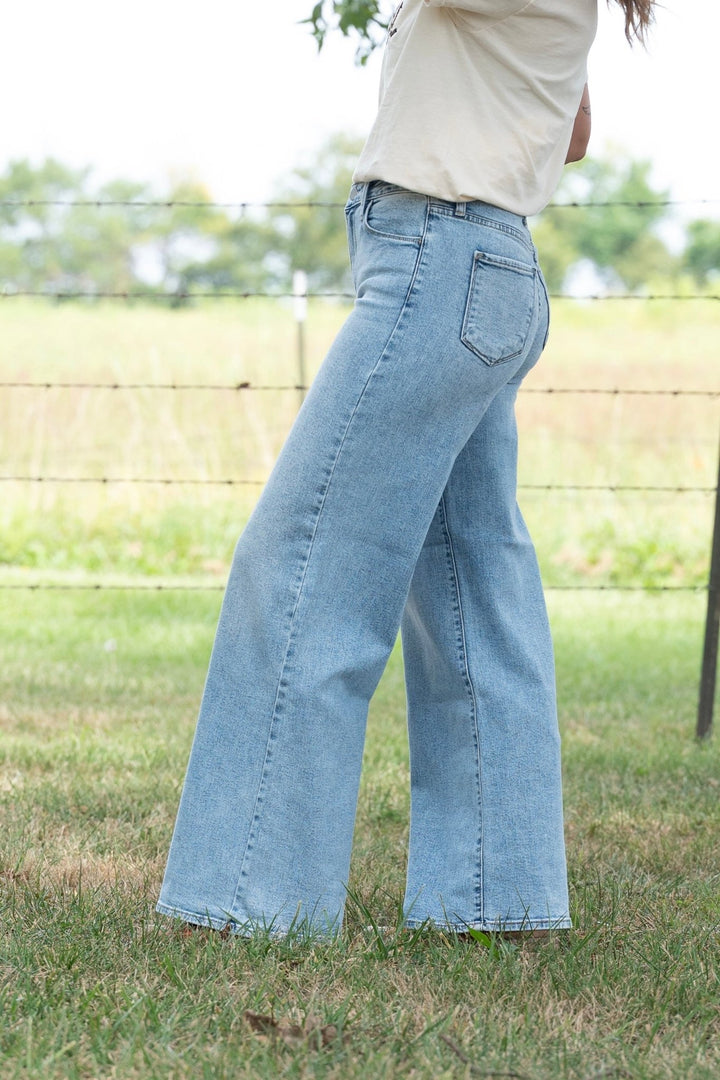 Maggie Wide Leg Jeans - Lunabelle West