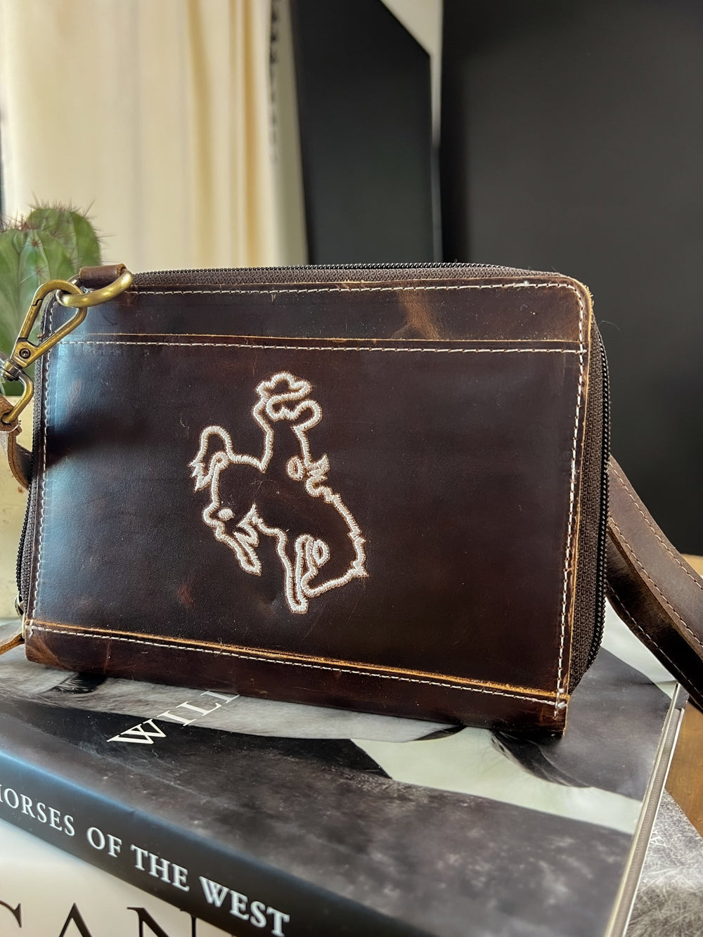 Bronc Leather Crossbody     - Lunabelle West
