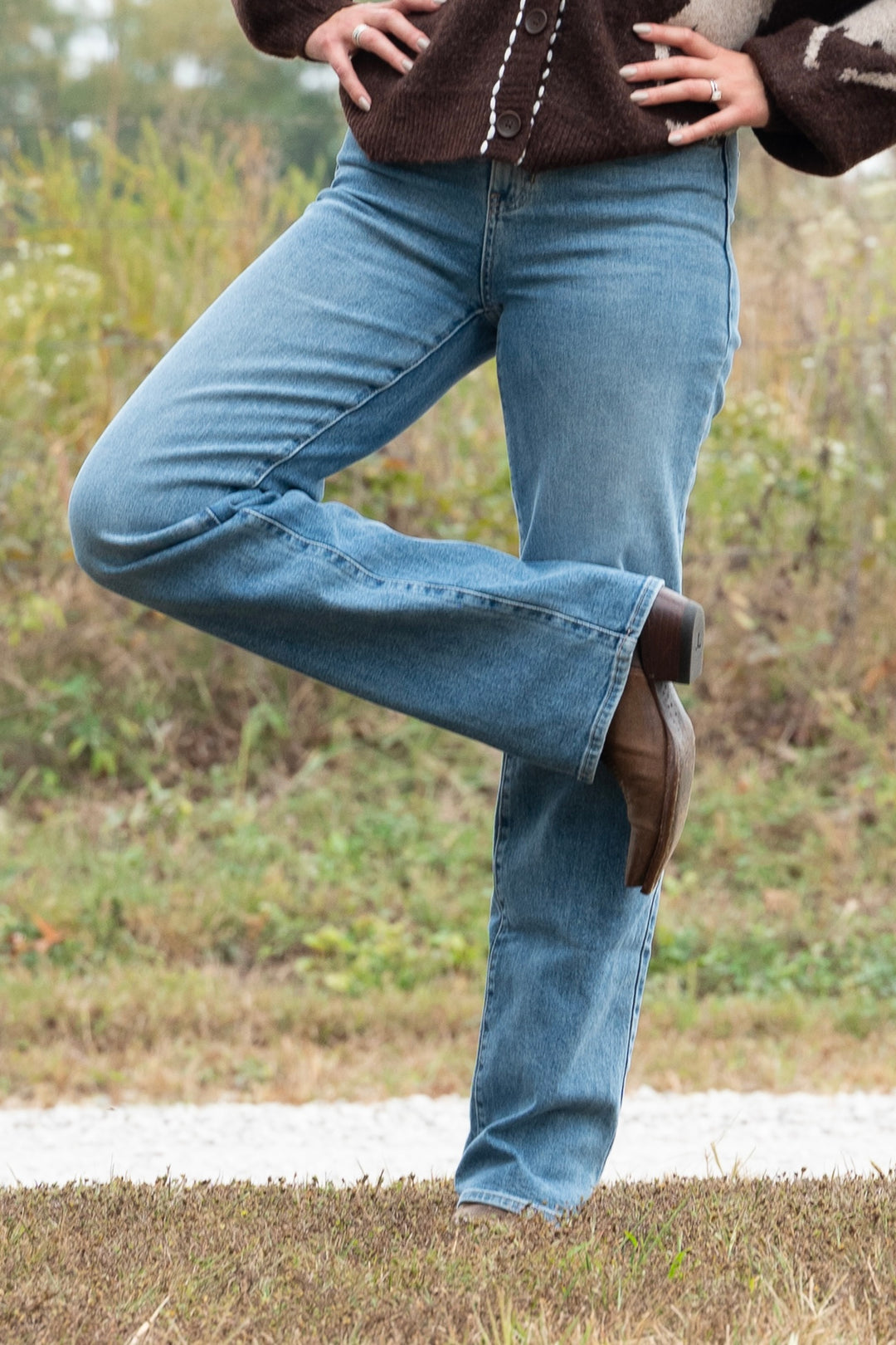 Logan Straight Leg Jeans - Lunabelle West