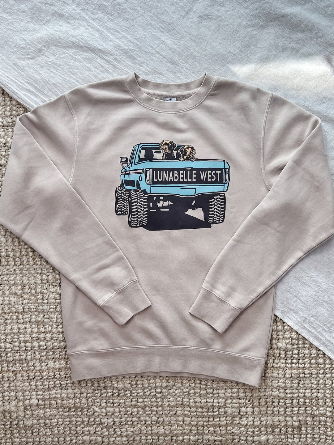 Road Trip Crewneck - Lunabelle West