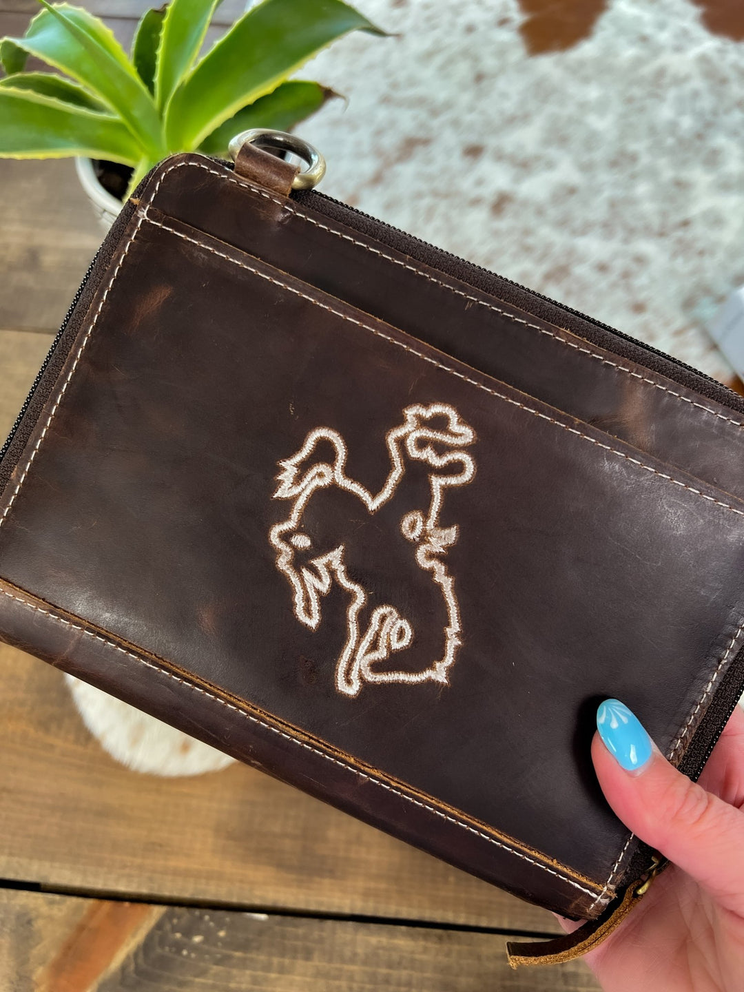 Bronc Leather Crossbody     - Lunabelle West
