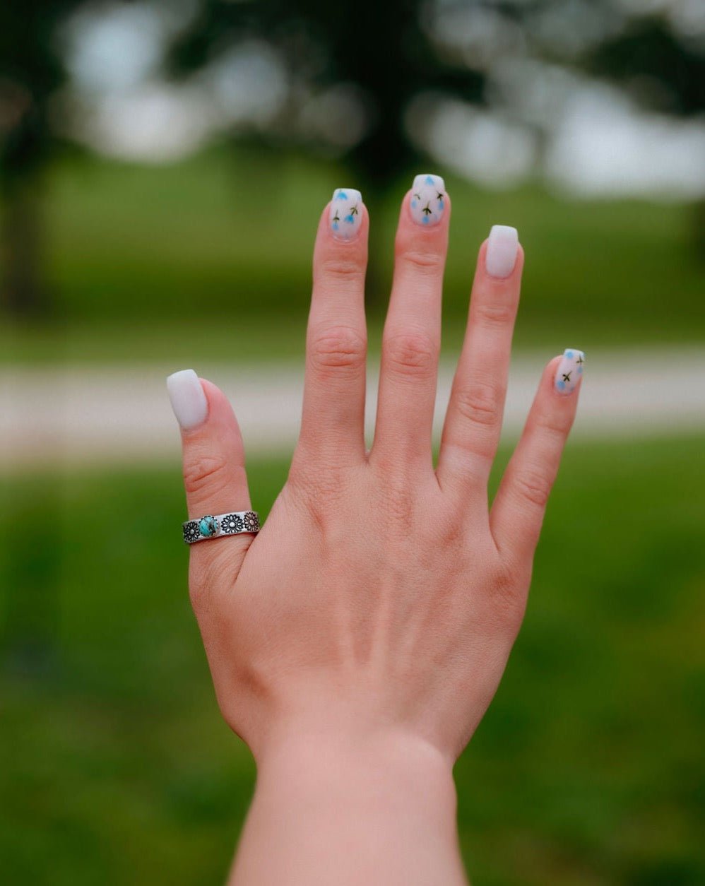 Daisy Chain Ring - Lunabelle West