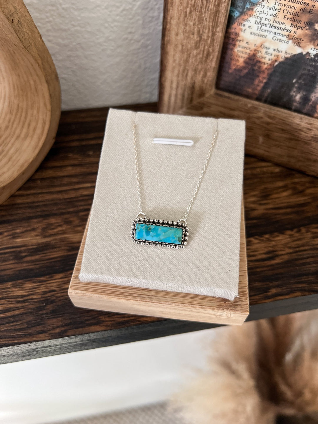 Kinley Bar Necklace - Lunabelle West