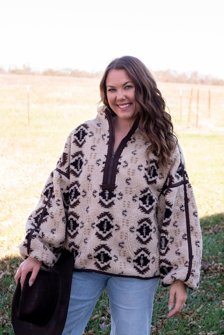 Toliver Sherpa Pullover - Lunabelle West