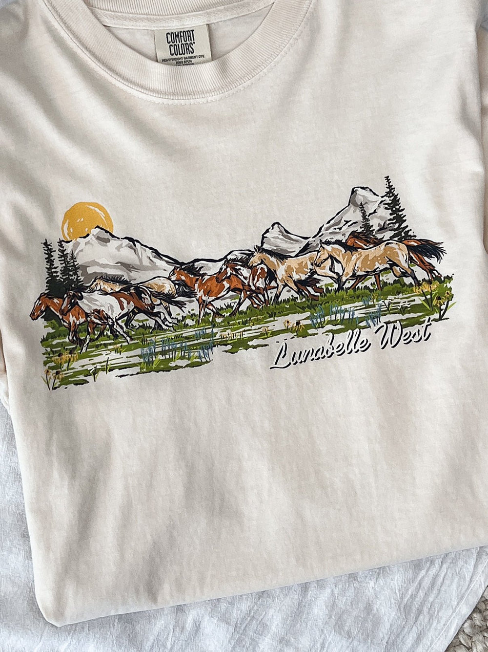 Mustang Run Tee - Lunabelle West