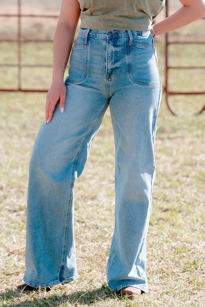 Lilah Wide Leg Jeans - Lunabelle West