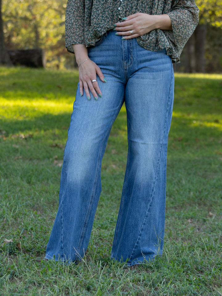 Aspen Wide Leg Jean