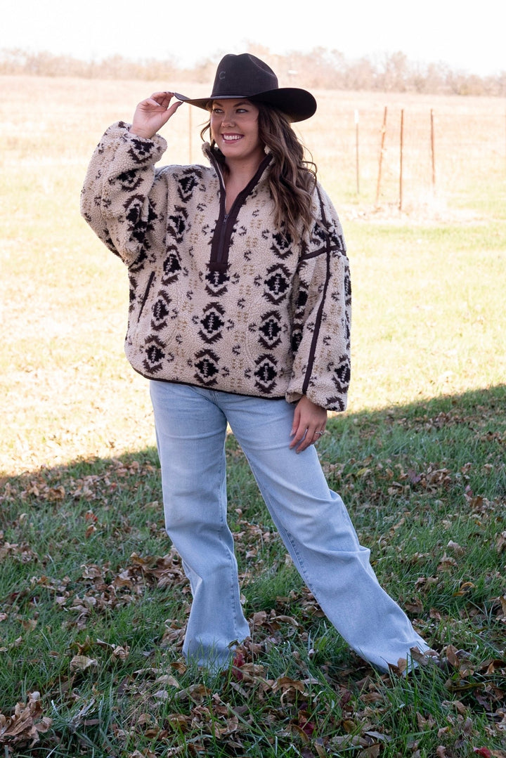 Toliver Sherpa Pullover - Lunabelle West