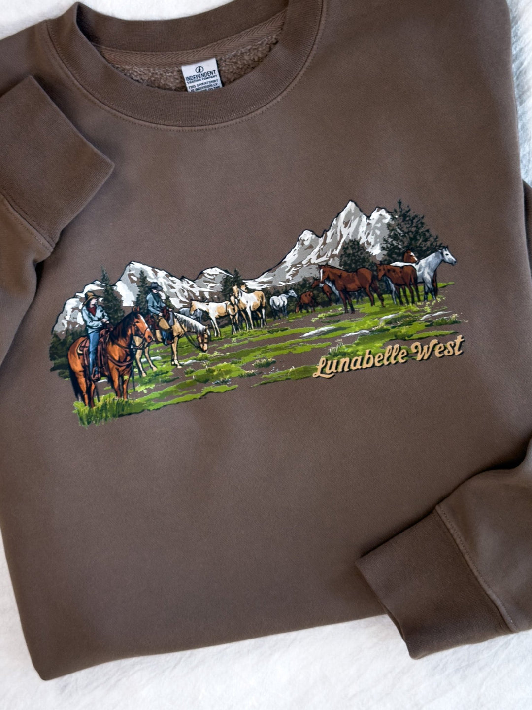 Cowboy Valley Crewneck - Lunabelle West