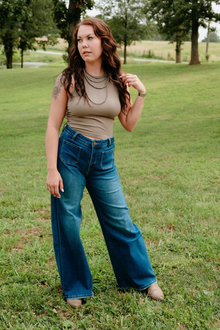 Rosston Wide Flare Jeans - Lunabelle West