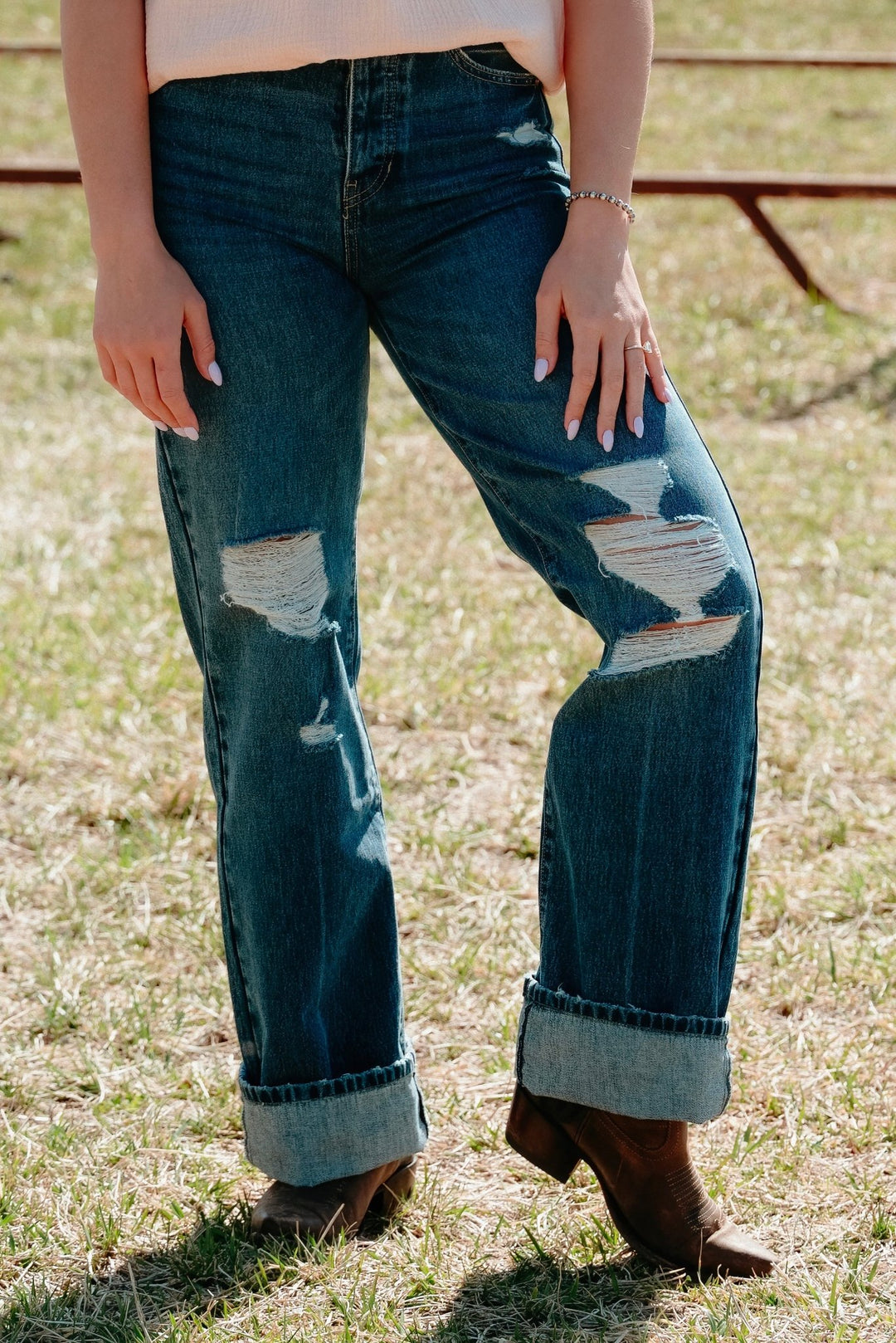 Colton Vintage Flare Jeans - Lunabelle West