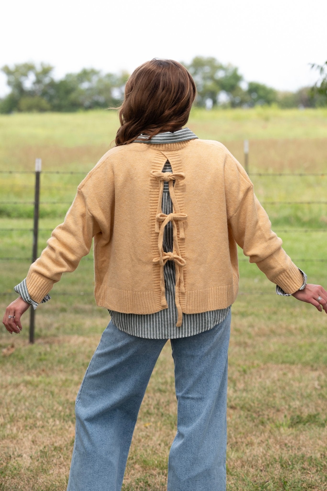 Amber Bow Sweater - Lunabelle West