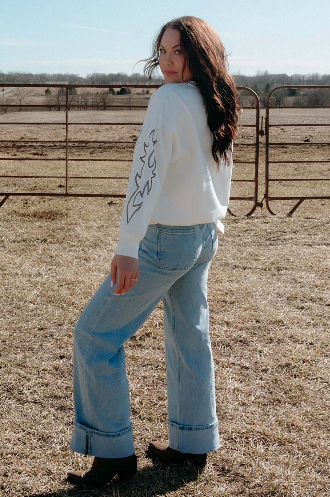 Boot Stitch Crewneck - Lunabelle West