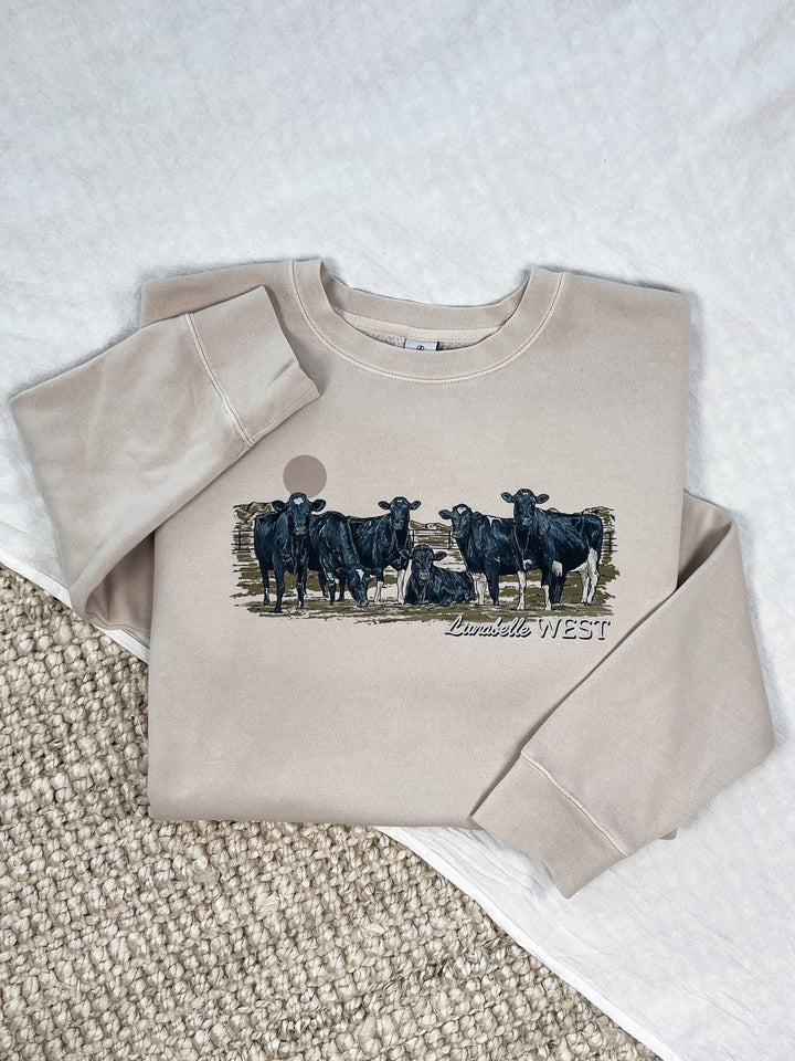 Country View Crewneck - Lunabelle West