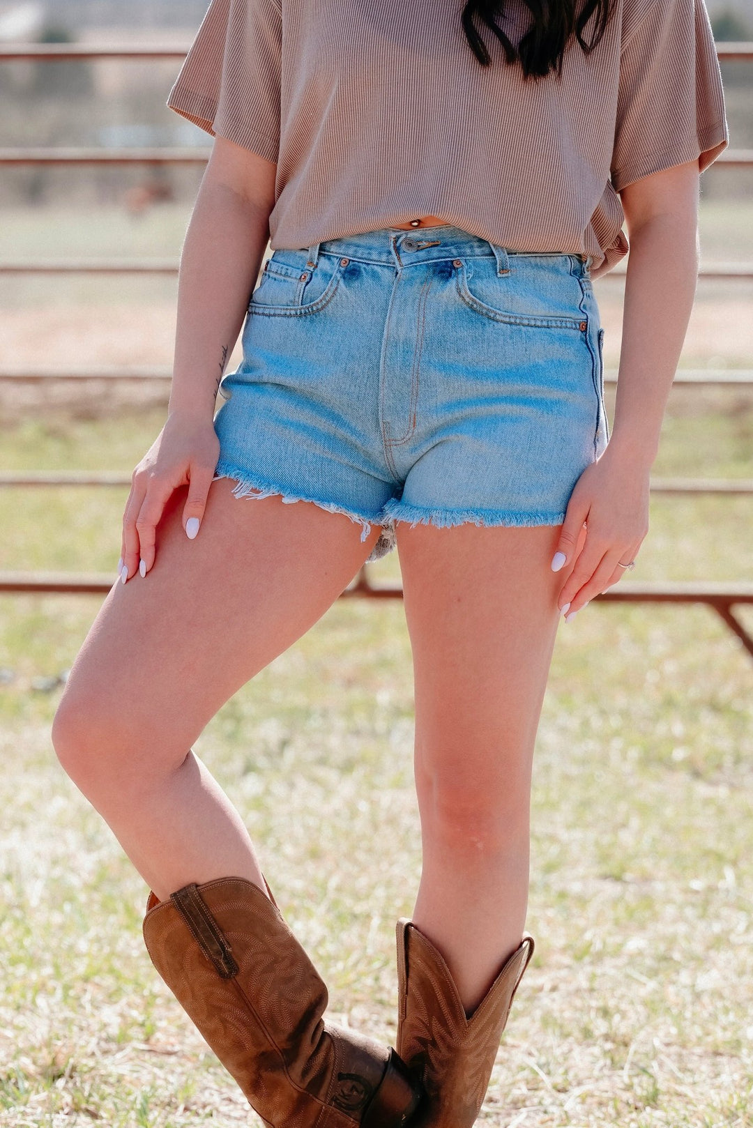 Vintage Levi Shorts - Lunabelle West