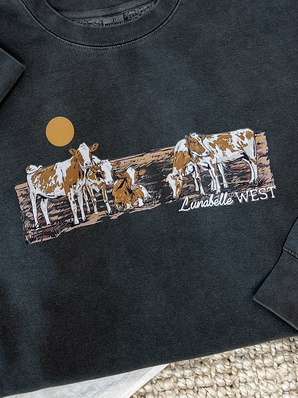 Miss Bessie Crewneck - Lunabelle West