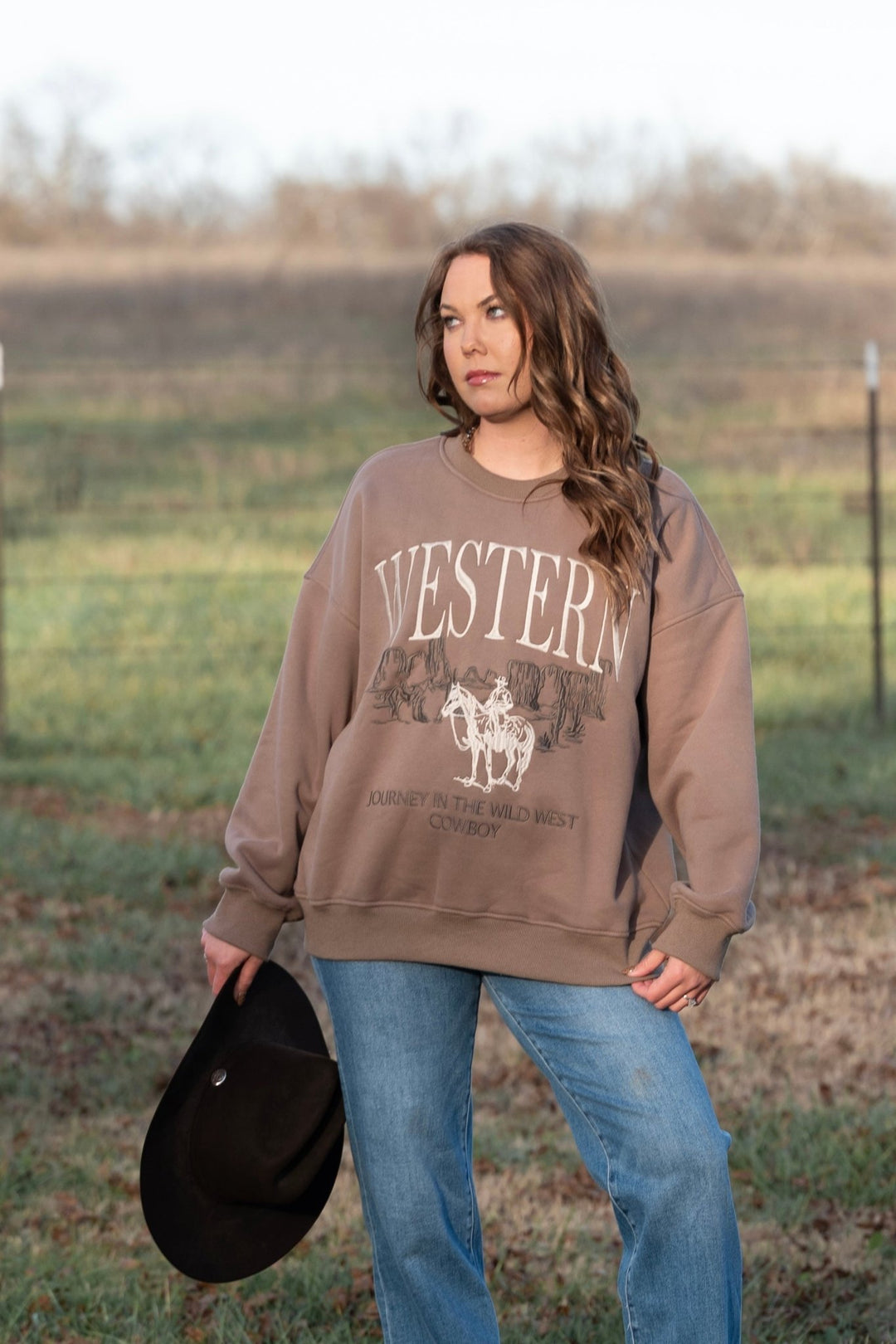 Western Embroidered Crewneck - Lunabelle West