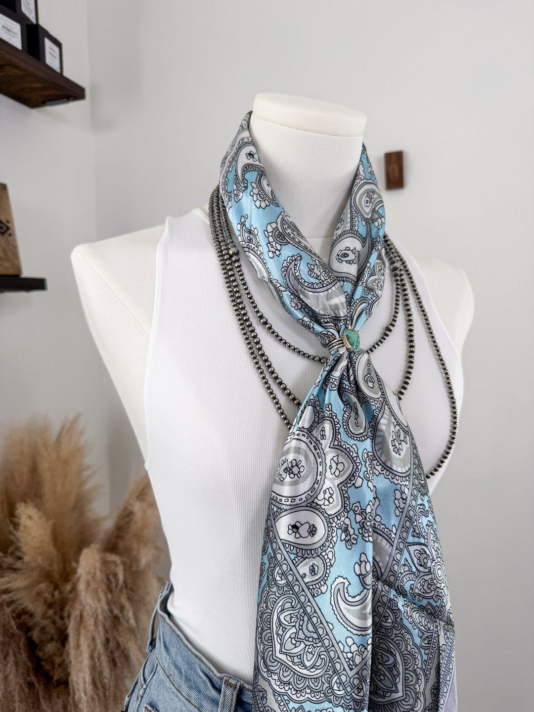 Oscar Wild Rag - Lunabelle West