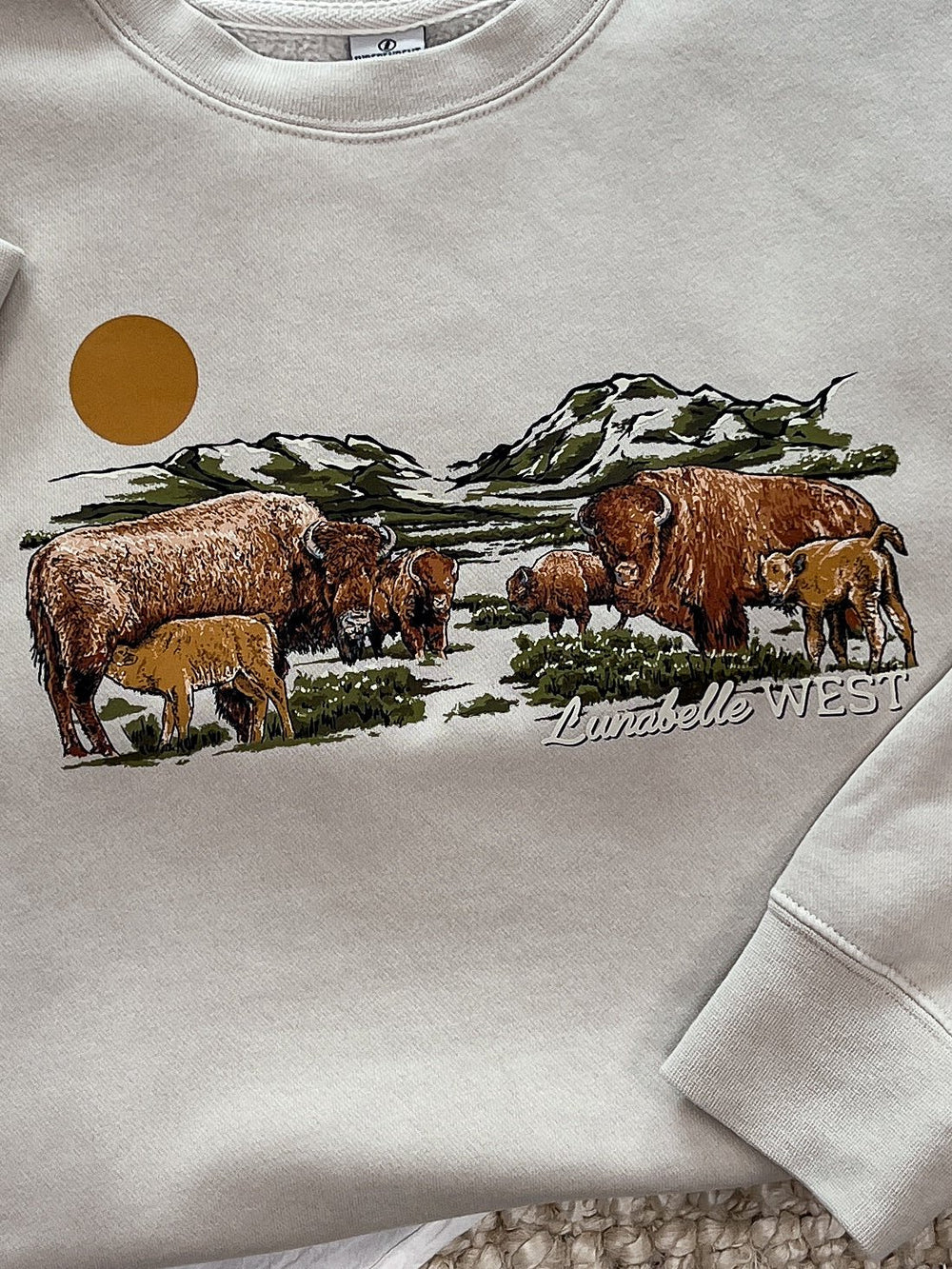 Where They Roam Crewneck - Lunabelle West