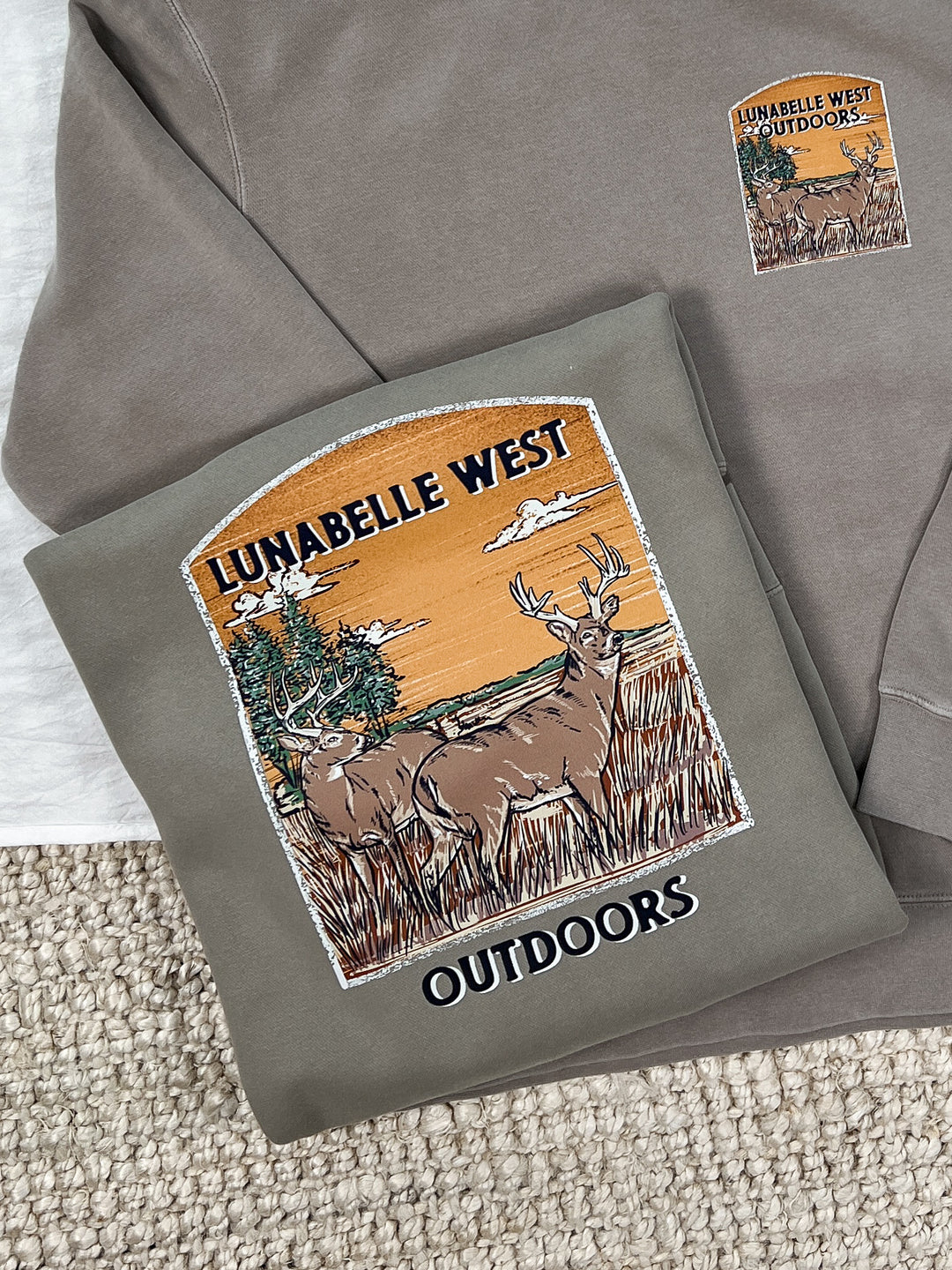 Buck Sunrise Crewneck - Lunabelle West
