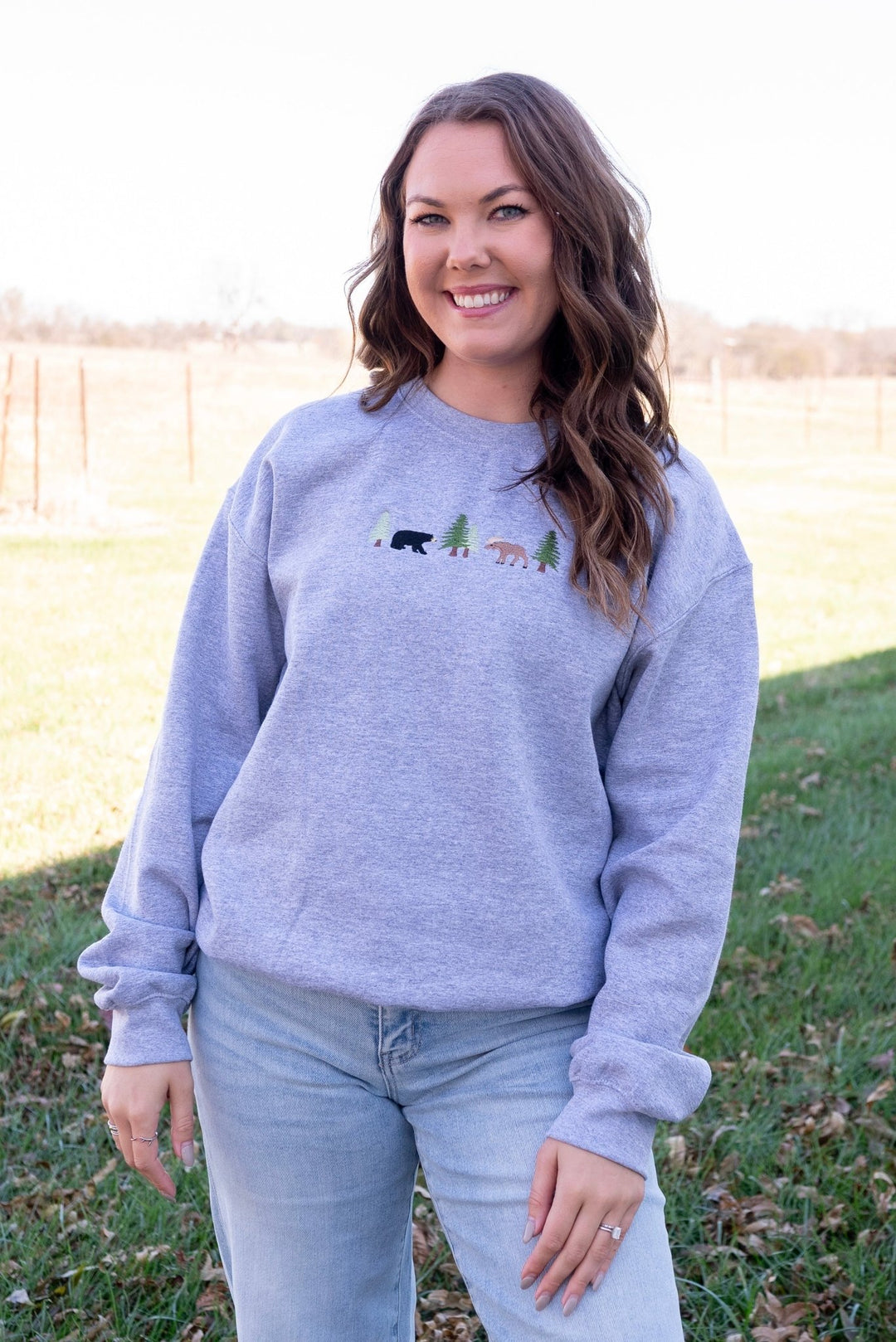 Grand Teton Embroidered Crewneck - Lunabelle West