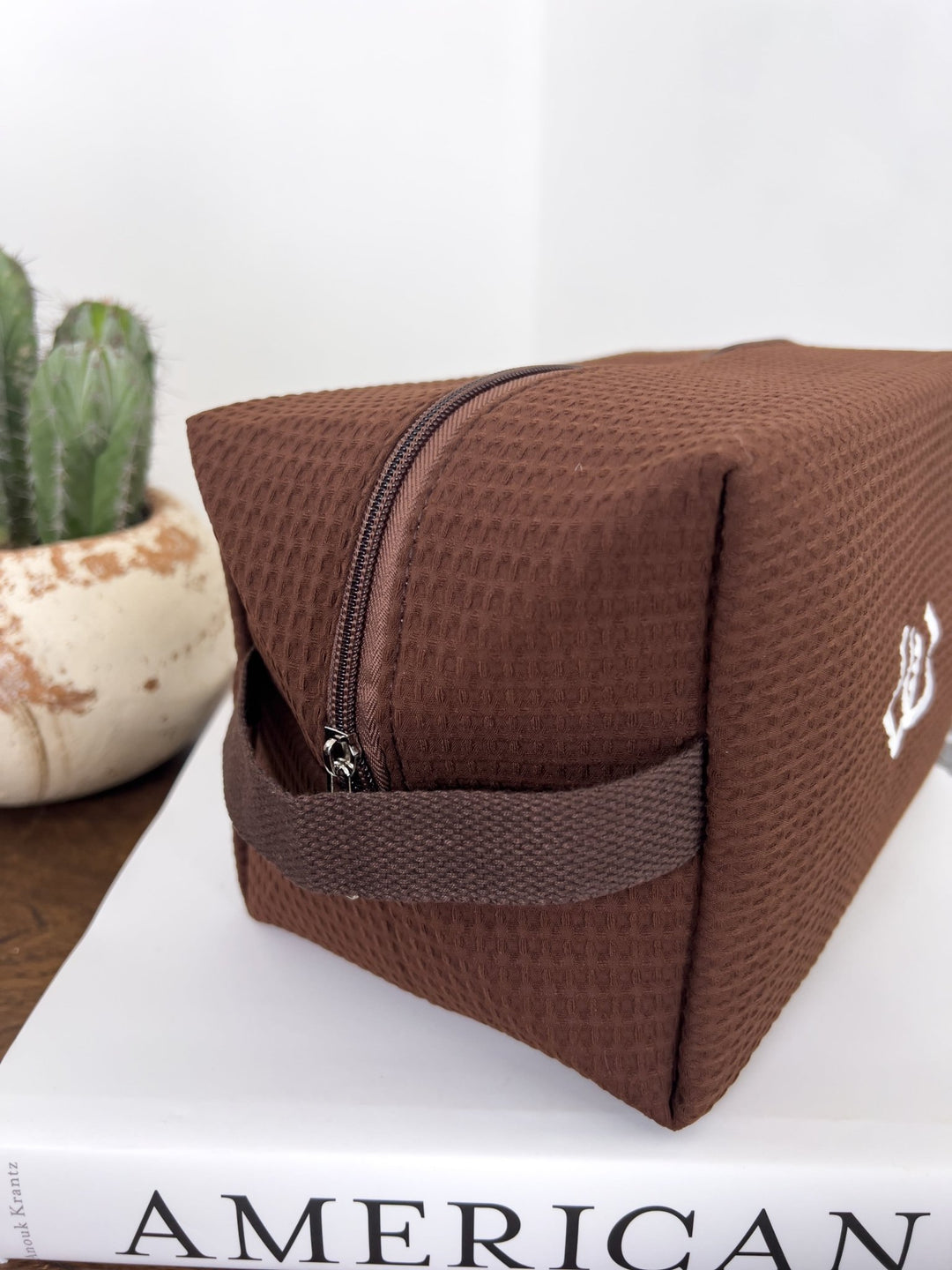 Horseshoe Makeup Bag - Lunabelle West