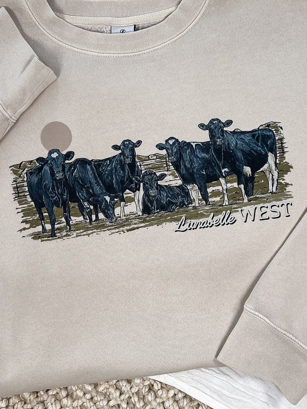 Country View Crewneck - Lunabelle West