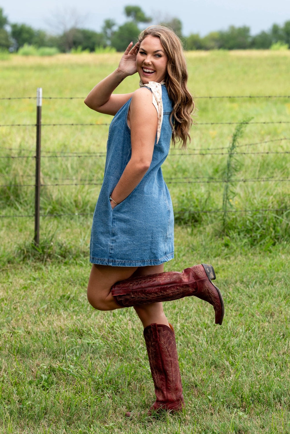 Sadie Denim Dress - Lunabelle West