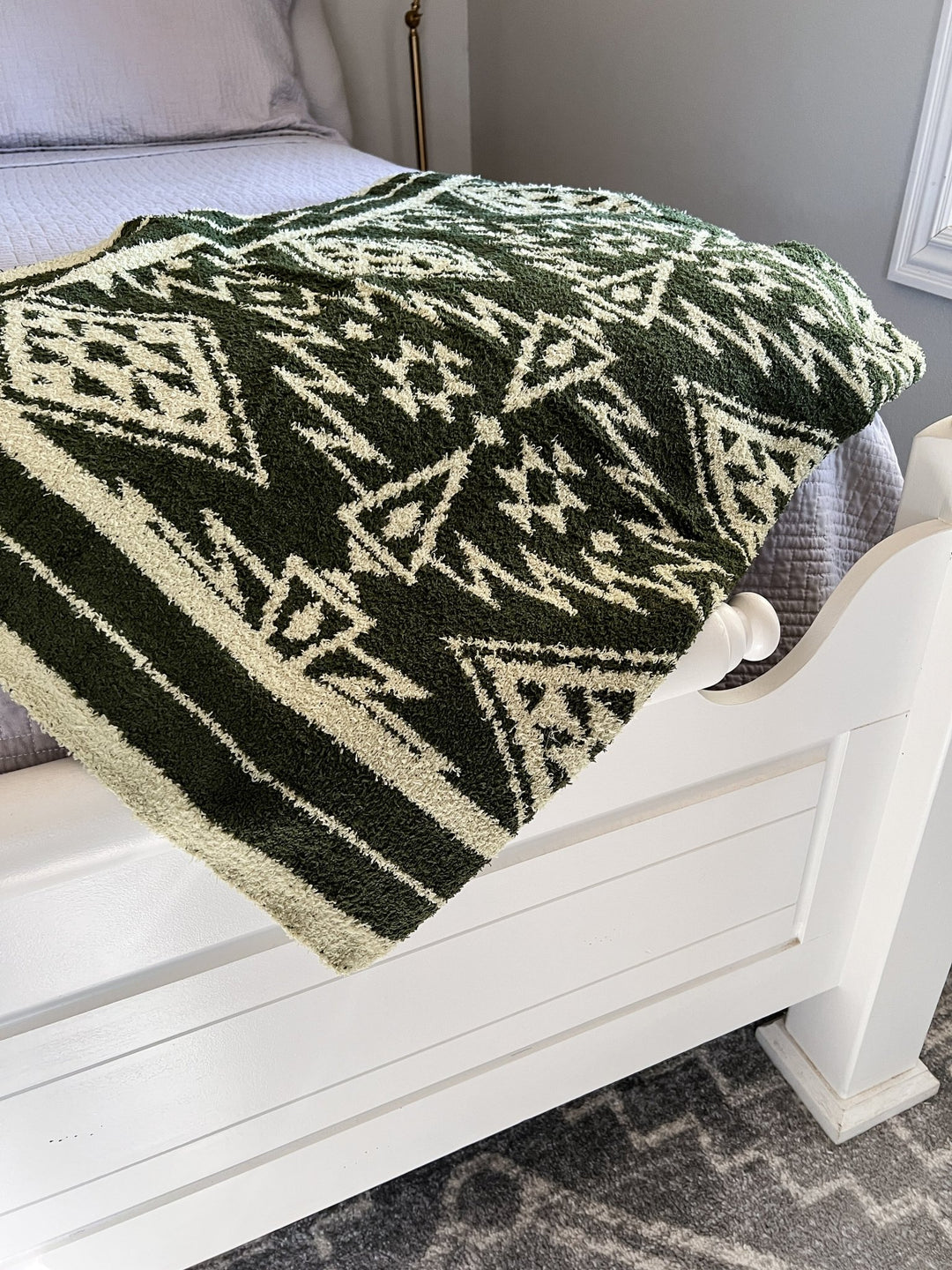 Southwest Blanket (olive) - Lunabelle West