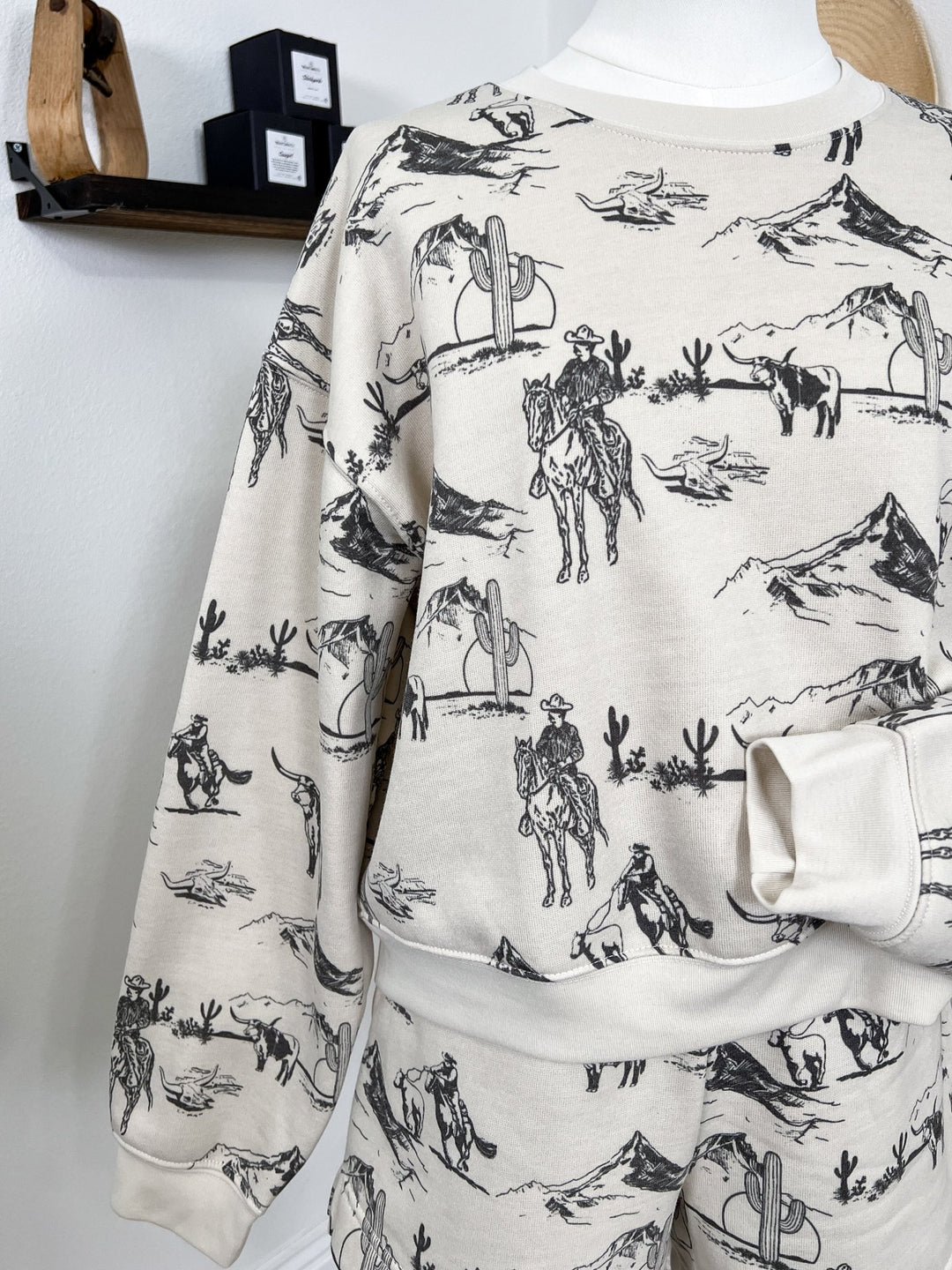 Longhorn Dream Lounge Set - Lunabelle West