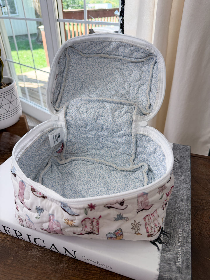 Daisy Boots Quilted Travel Case