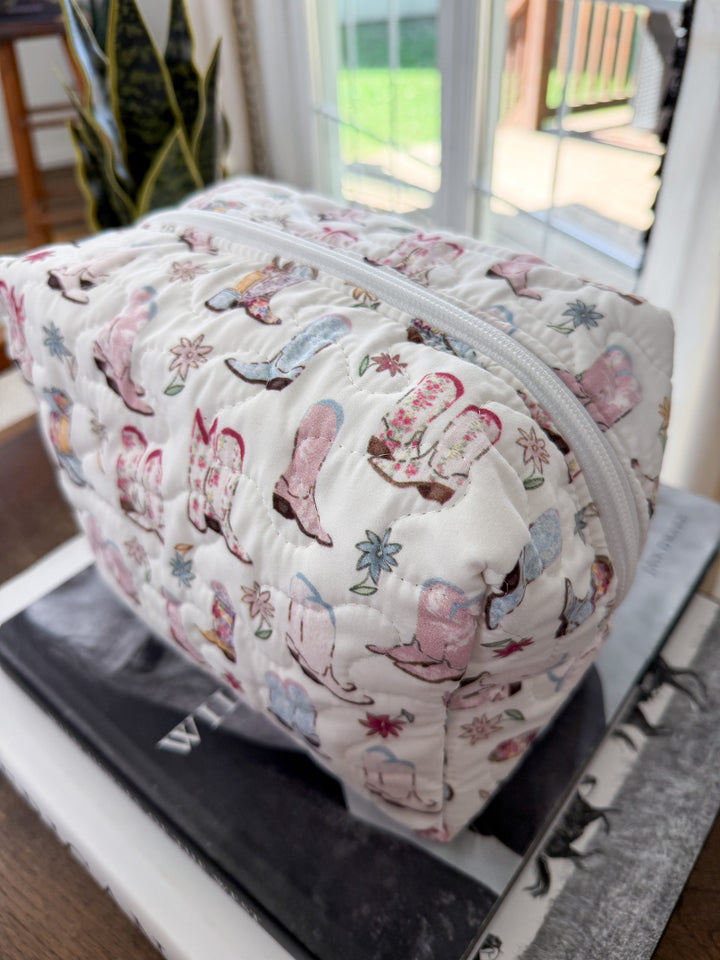 Daisy Boots Quilted Makeup Bag