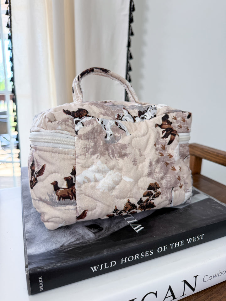 Oakley Hound Quilted Travel Case