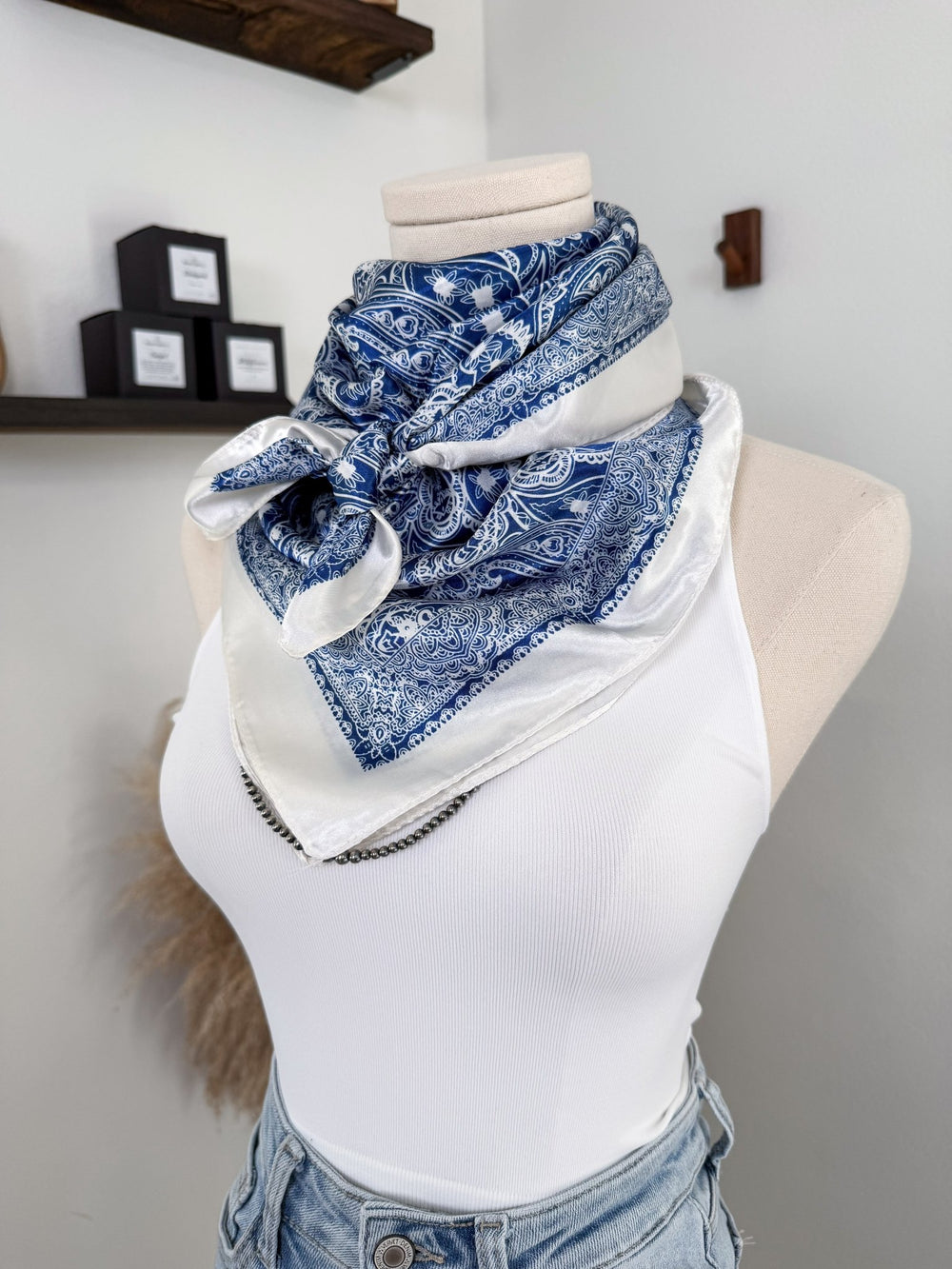 Austin Wild Rag - Lunabelle West