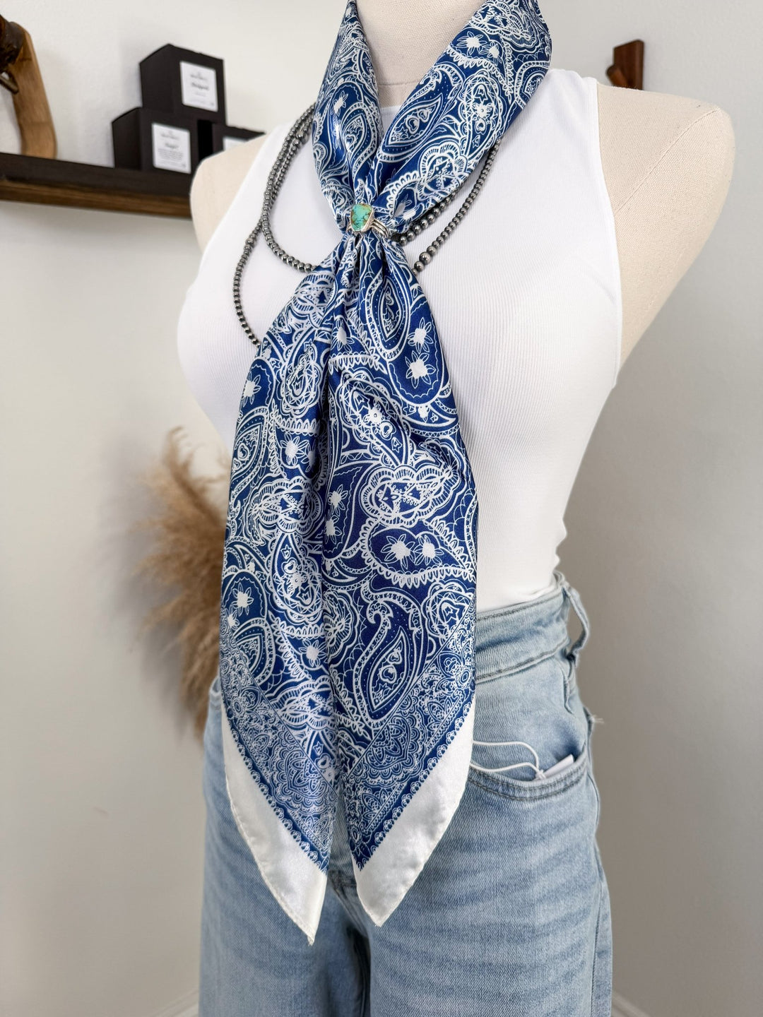 Austin Wild Rag - Lunabelle West