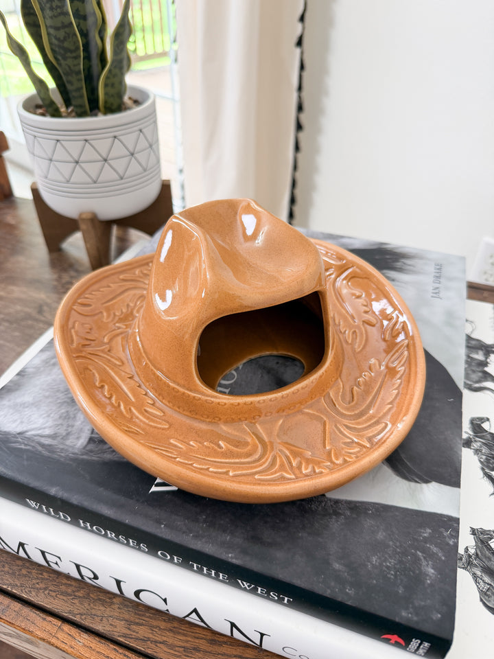 Cowgirl Hat Ceramic Hanging Vase (Brown)