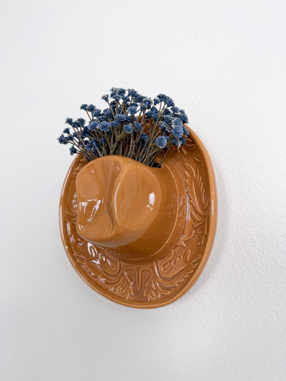Cowgirl Hat Ceramic Hanging Vase (Brown)