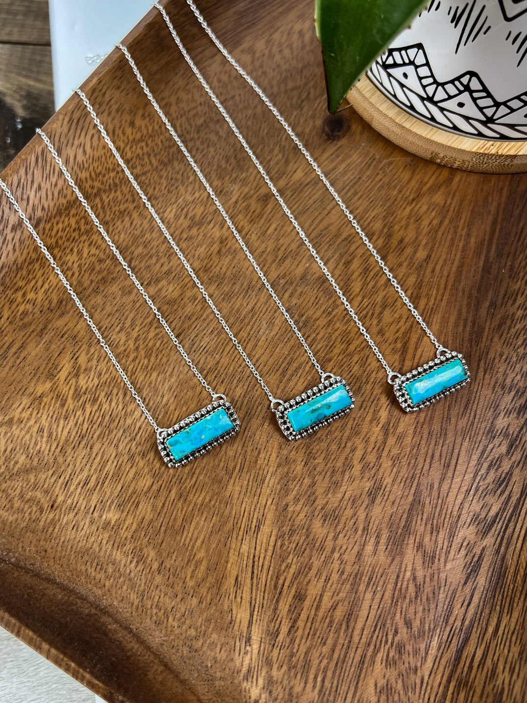 Kinley Bar Necklace - Lunabelle West