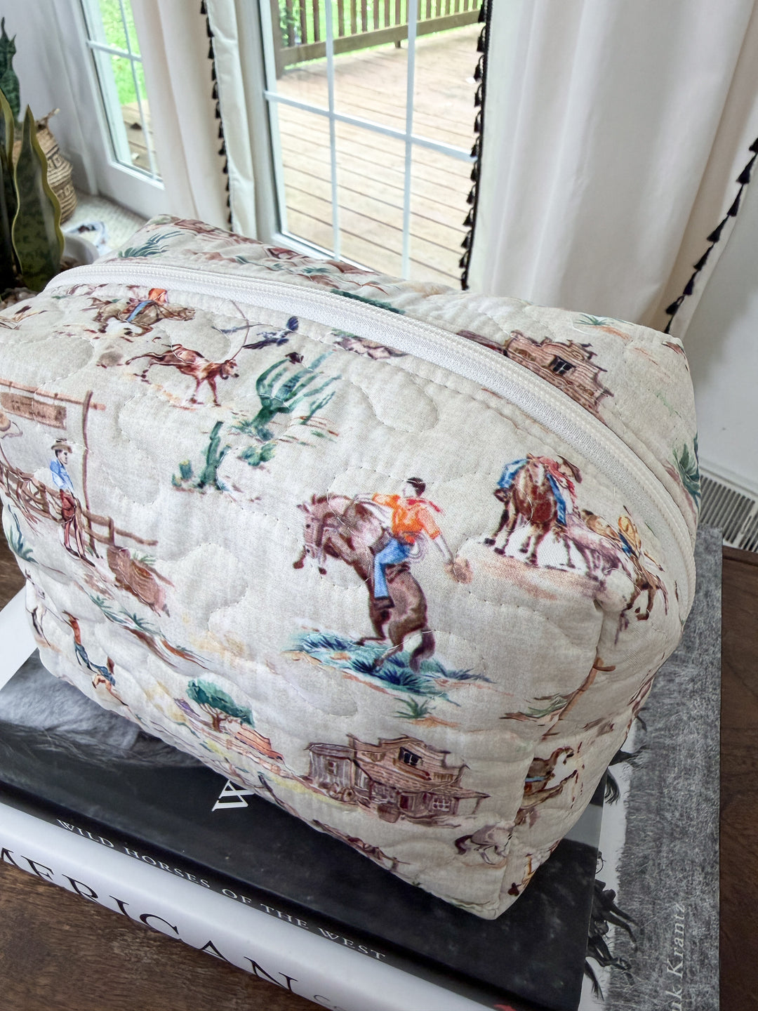 Amarillo Quilted Makeup Bag