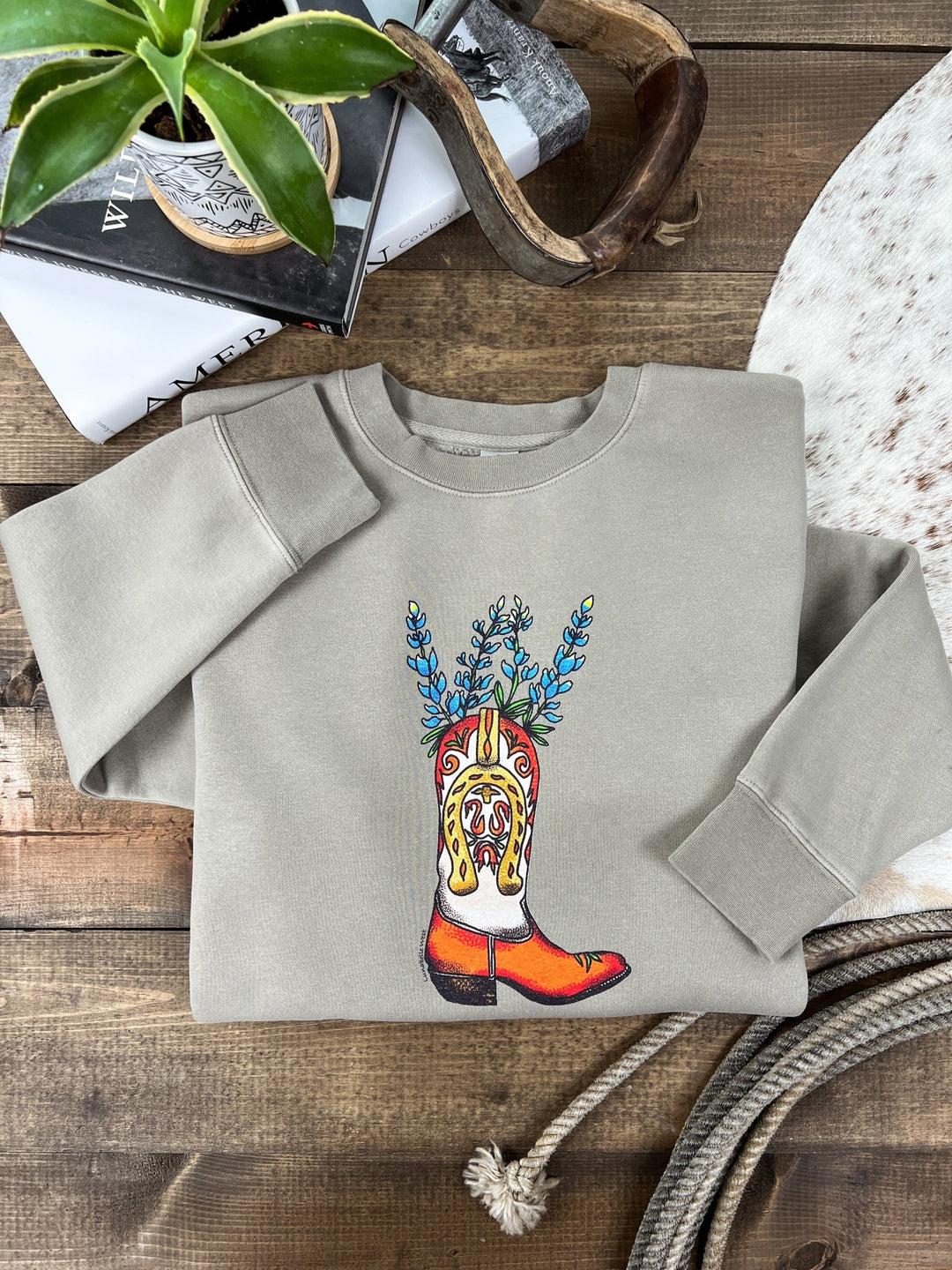 Bluebonnet Crewneck - Lunabelle West