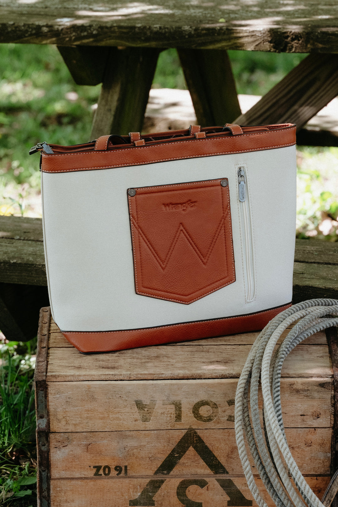 Wrangler Canvas Tote (Tan)