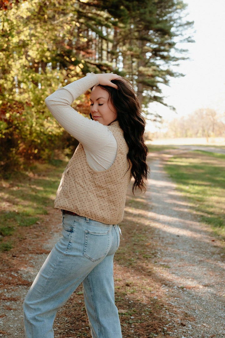 Iverson Corduroy Vest - Lunabelle West