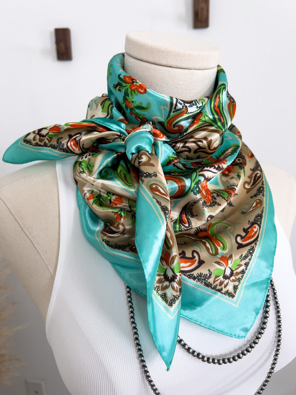 Iona Wild Rag - Lunabelle West