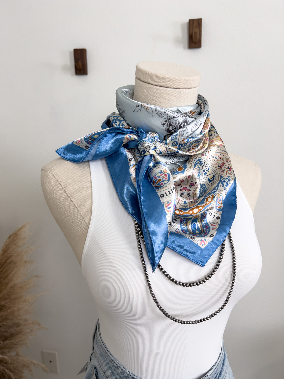 Hyacinth Wild Rag - Lunabelle West