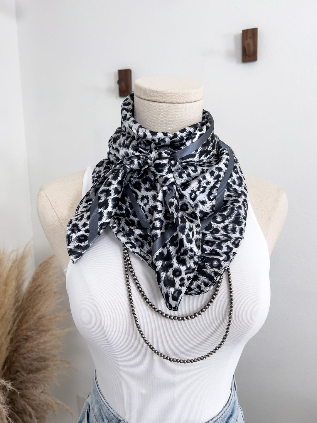 Sarasota Wild Rag - Lunabelle West
