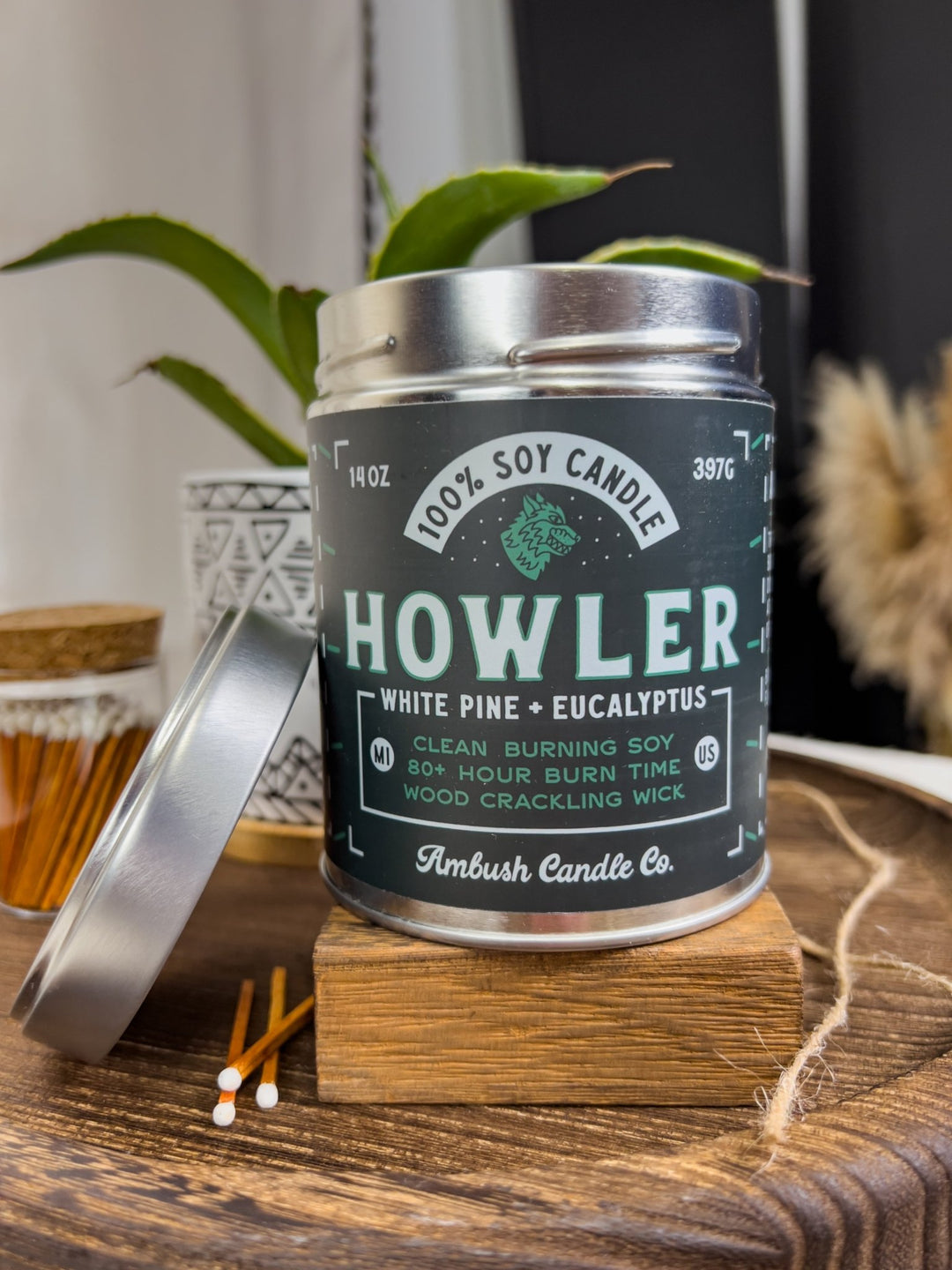 Howler Soy Candle - Lunabelle West