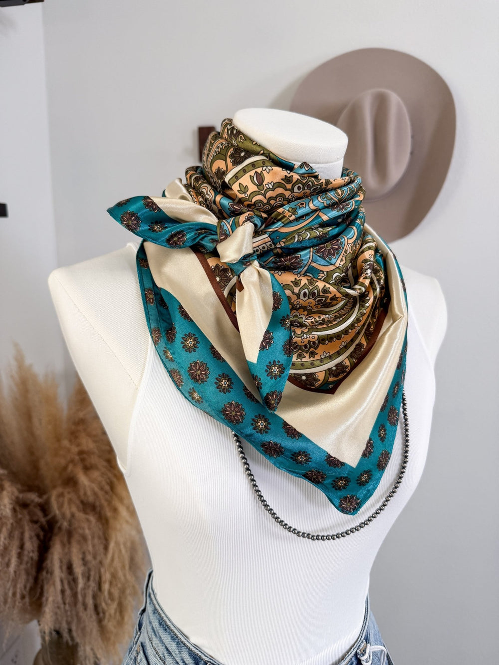 Wren Wild Rag - Lunabelle West